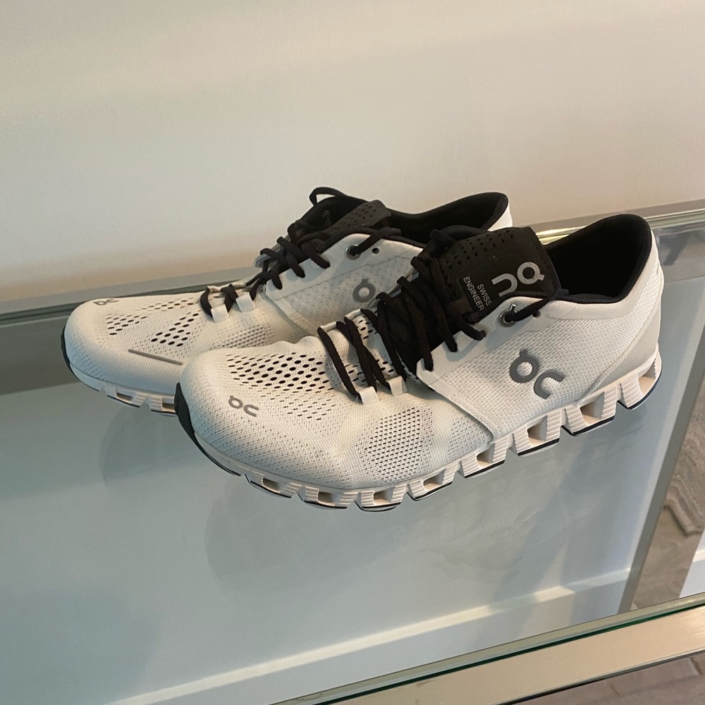 ON Running Cloud X white and black running shoes
